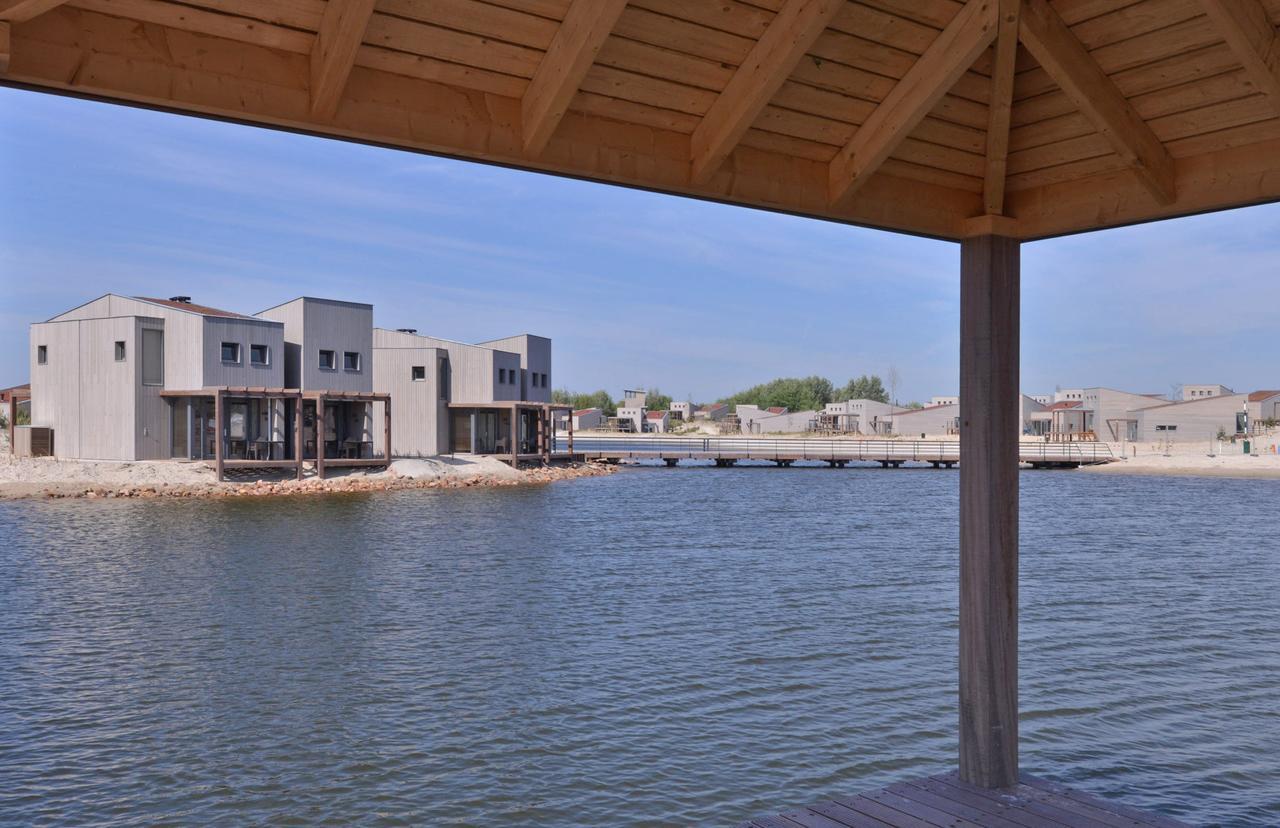 Oasis Punt-West Hotel & Beach Resort アウドルプ エクステリア 写真